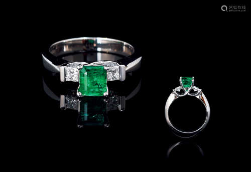 18k赞比亚祖母绿钻石花式戒指