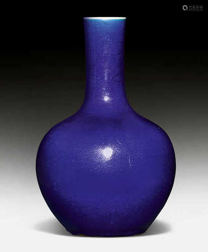 BLAUE TIANQIU-VASE.