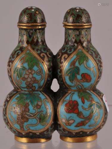 19th/20th century Chinese Cloisonne double gourd shape snuff bottle. 2-1/2