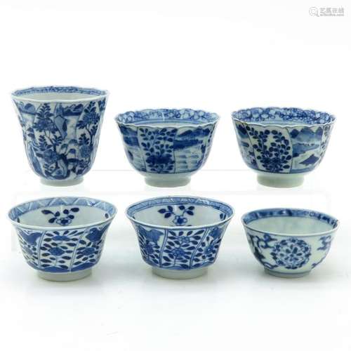 A Lot of 6 Blue and White Cups In diverse decors, ...