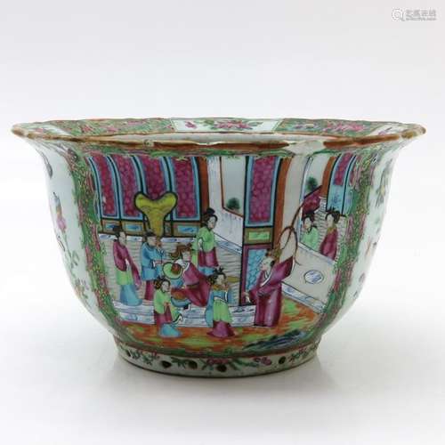 A Cantonese Cache Pot Depicting gathering of Chien...