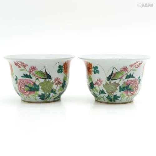 A Pair of Famille Rose Cachet Pots Floral decor wi...