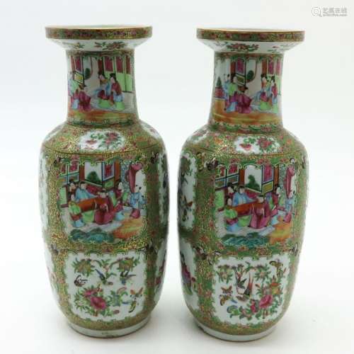 A Pair of Cantonese Vases Depicting Chinese people...