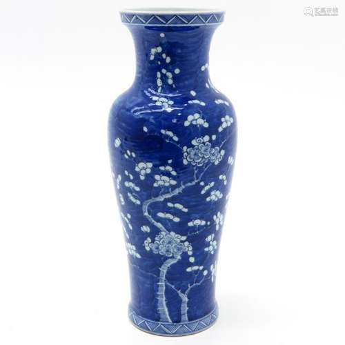 A Blue and White Vase Depicting flower blossoms an...