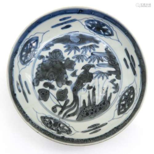 A Blue and White Swatow Plate Depicting birds and ...