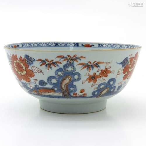 A Imari Bowl Floral garden decor, 21 cm. In diamet...