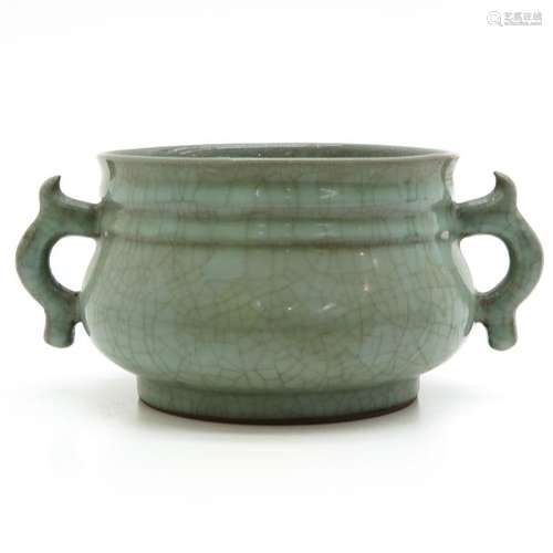 A Celadon Censer Crackleware background, 12 cm. Ta...