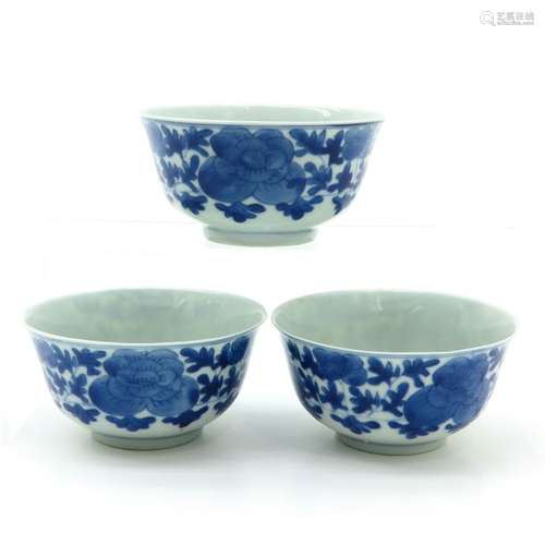 A Series of 3 Blue and White Bowls Floral decor, m...