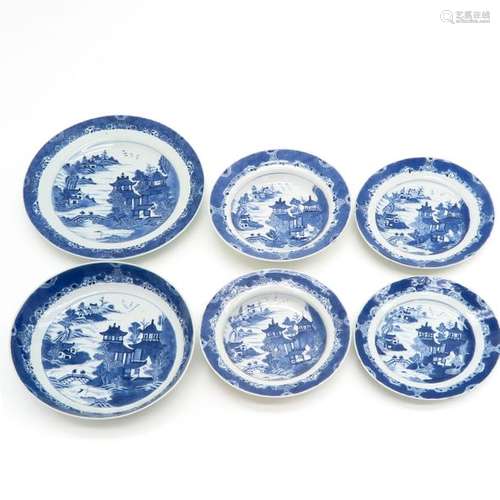 A Lot of 6 Blue and White Plates In diverse decors...