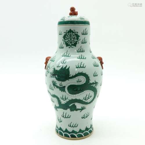 A Dragon Decor Vase with Cover Green dragon and cl...