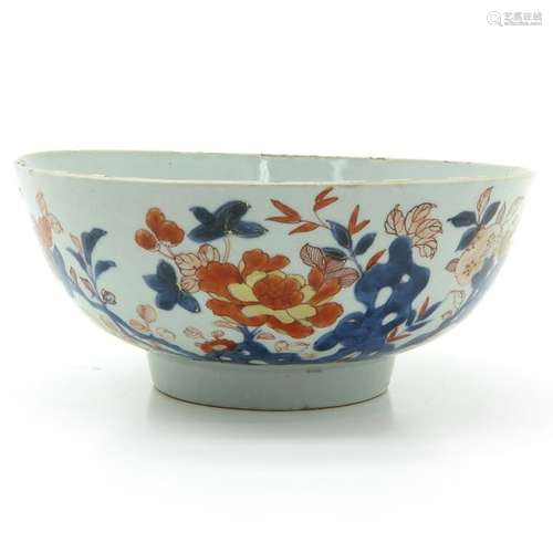 A Large Imari Decor Bowl Depicting flowers, 24 cm....