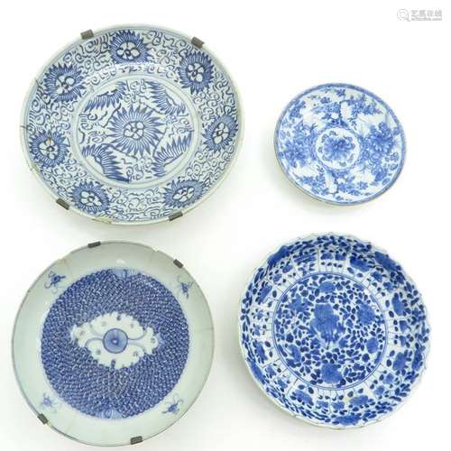 A Diverse Lot of 4 Plates In diverse decors and si...