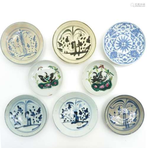 A Diverse Lot of 8 Plates In diverse decors, large...