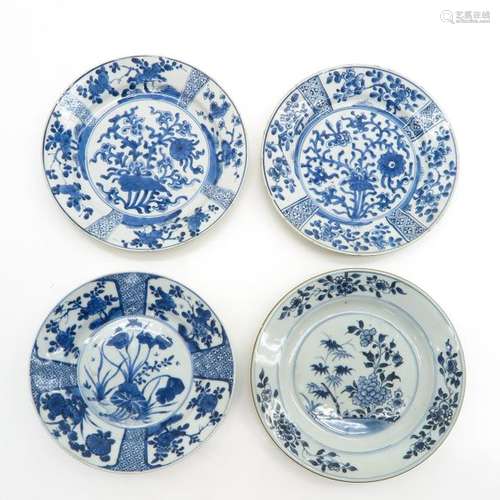 A Lot of 4 Blue and White Plates Floral decor, lar...