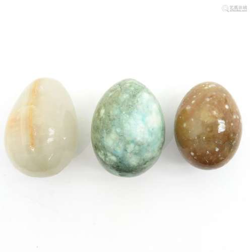 A Lot of 3 Stone Eggs Including Agate and Jasper.7...