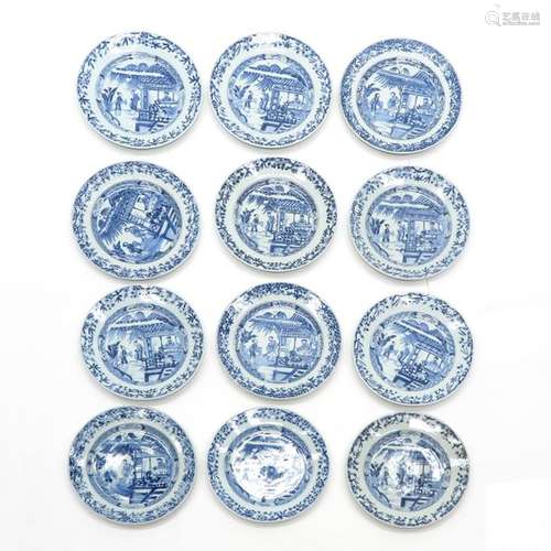 A Lot of 12 Blue and White Plates In diverse decor...