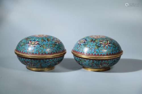 A PAIR OF CLOISONNE BOX AND COVER