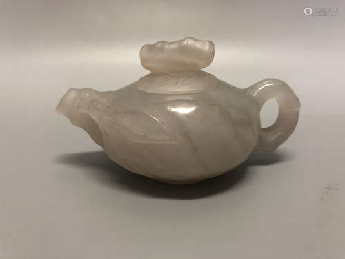 17-19TH CENTURY, A HETIAN JADE TEAPOT , QING DYNASTY