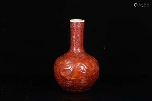 17-19TH CENTURY, A DRAGON PATTERN GOURD SHAPE VASE, QING DYNASTY