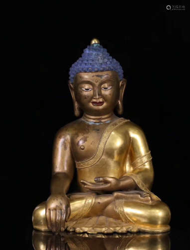 14-16TH CENTURY, A SHAKYAMUNI DESIGN GILT BRONZE STATUE, MING DYNASTY