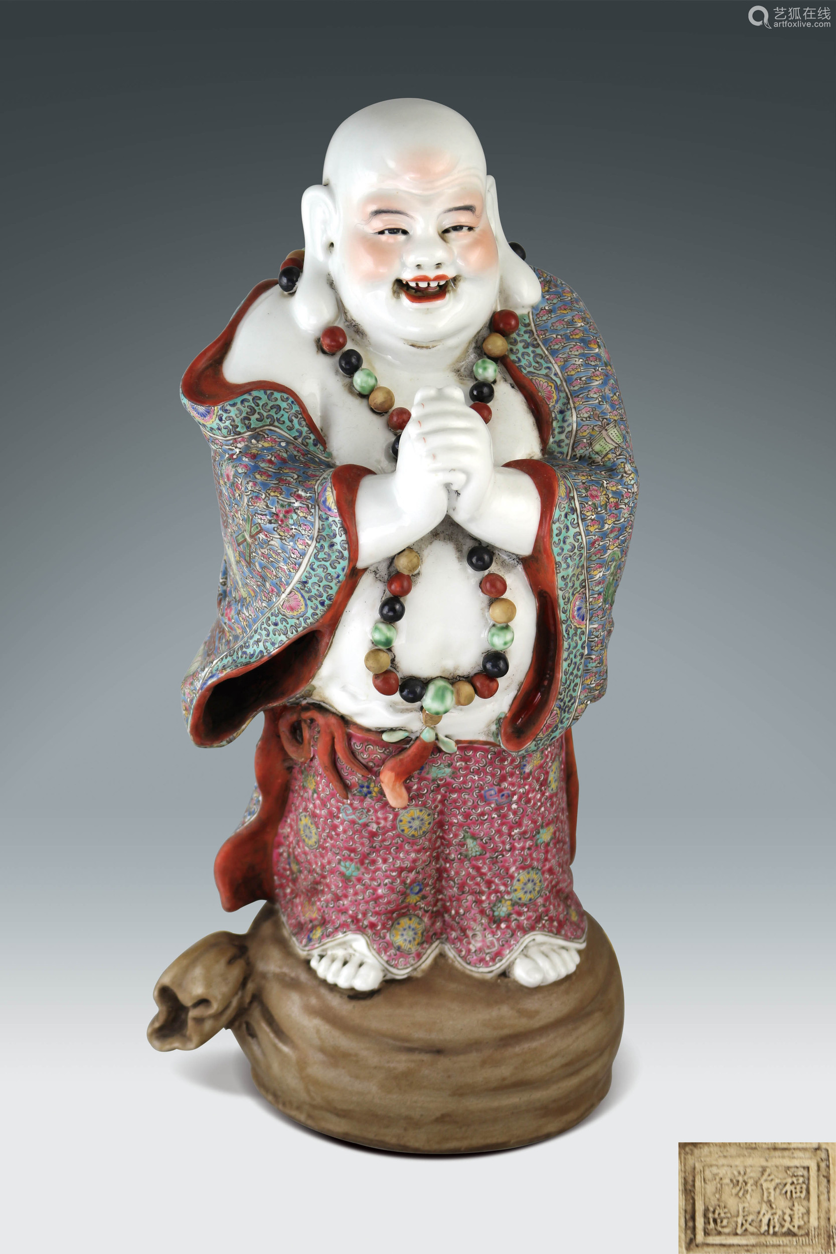 民国游长子制粉彩弥勒佛摆件