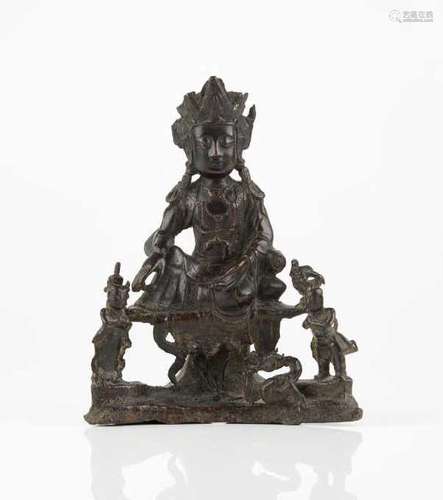 CHINESE MING BRONZE FIGURE OF GUANYIN GROUP