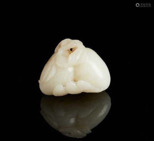 CHINESE WHITE JADE CARVED PEACHES