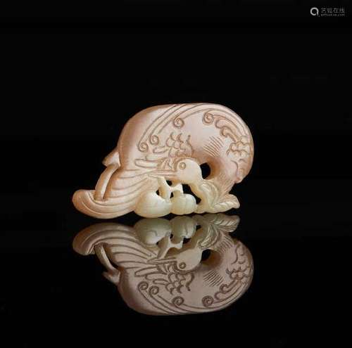 CHINESE RUSSET JADE CARVED CRANE PENDANT