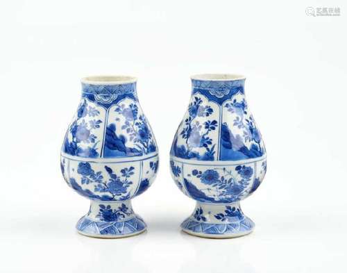 PAIR OF KANGXI EXPORT BLUE & WHITE PORCELAIN VASES