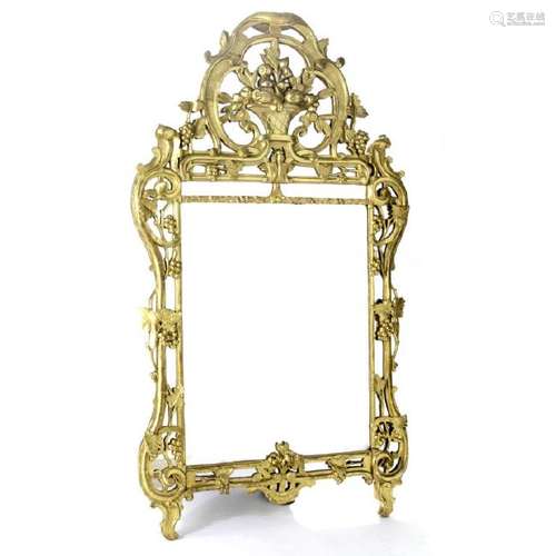 FRENCH CARVED GILTWOOD MIRROR