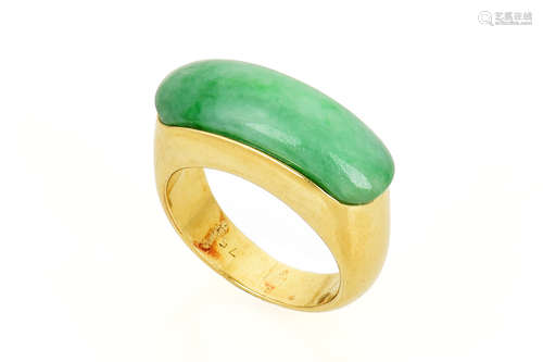 18K YELLOW GOLD JADEITE RING