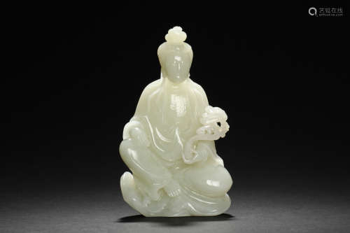 WHITE JADE CARVED SEATED GUANYIN FIGURE