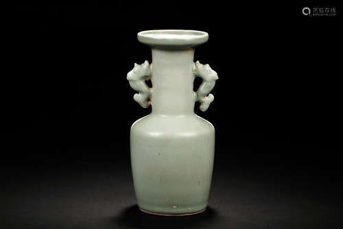 CELADON GLAZED BOTTLE VASE WITH FISH HANDLES