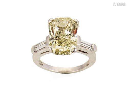 18K WG 7.1 CTS YELLOW DIAMOND RING WITH CERTIFICATE