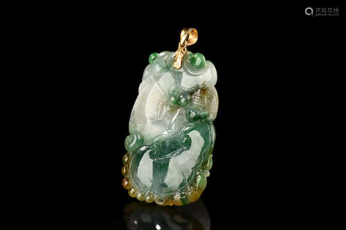 JADEITE CARVED 'RUYI' PENDANT