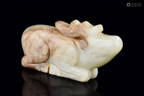 WHITE JADE CARVED 'DEER' FIGURE