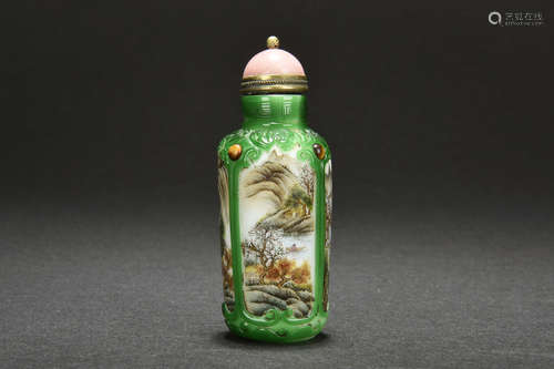 GREEN OVERLAY FAMILLE ROSE SNUFF BOTTLE