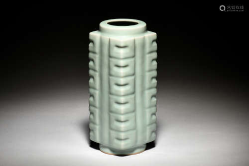 LONGQUAN WARE ARCHAIC CONG STYLE VASE