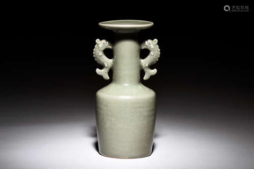 LONGQUAN WARE BOTTLE VASE WITH HANDLES