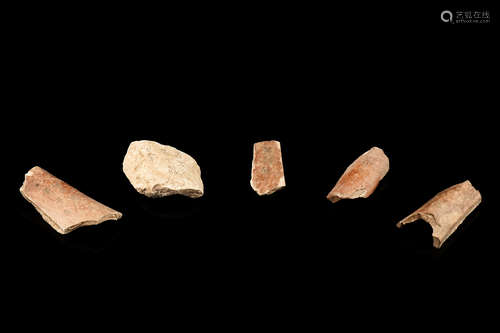 GROUP OF FIVE ORACLE BONE SCRIPT PIECES