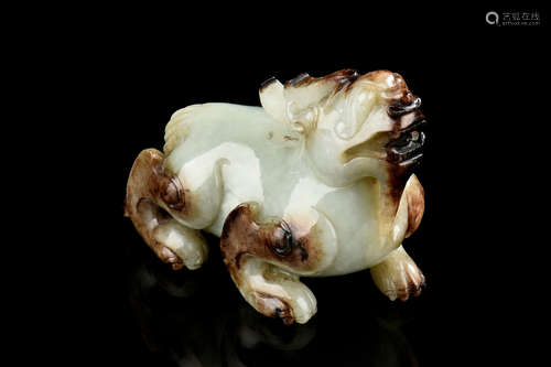 JADE CARVED 'MYTHICAL BEAST' ORNAMENT