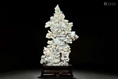 EXQUISITE AND LARGE JADEITE 'FLOWERS AND FRUITS' CARVING