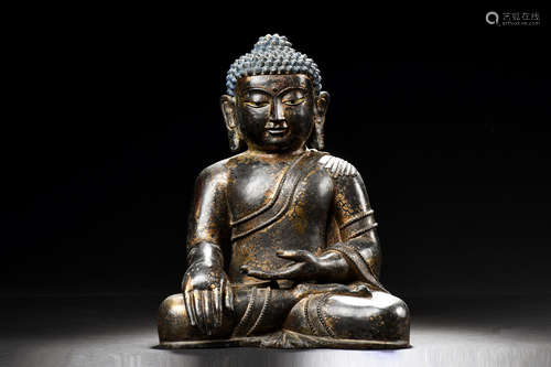 GILT BRONZE CAST SHAKYAMUNI SEATED FIGURE