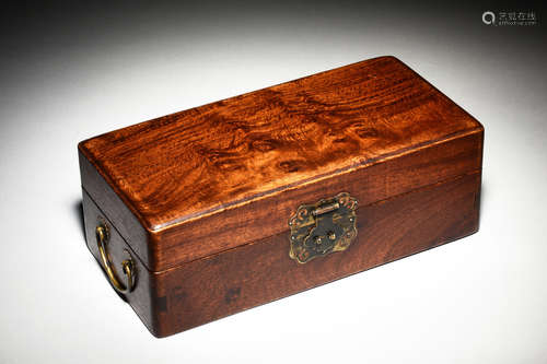 HUANGHUALI WOOD RECTANGULAR BOX WITH COVER