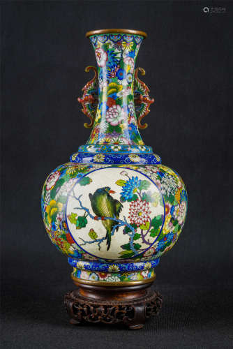 A Cloisonne Enamel Vase, Qing Dynasty.