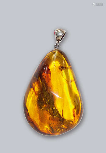 琥珀飾件(36.9g) Natural Baltic Amber  Teardrop 925 silver Pendant With Spider