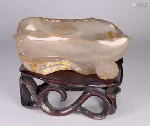 A AGATE CARVED SMALL WATER POT