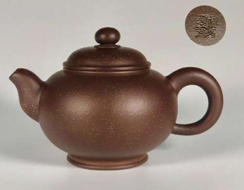 A ZISHA TEAPOT WITH XUWEN ZHITAO MARK