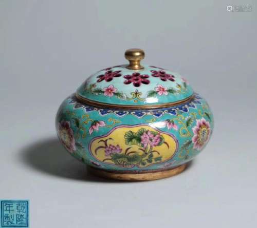 A BRONZE ENAMELED FLORAL PATTERN BOX