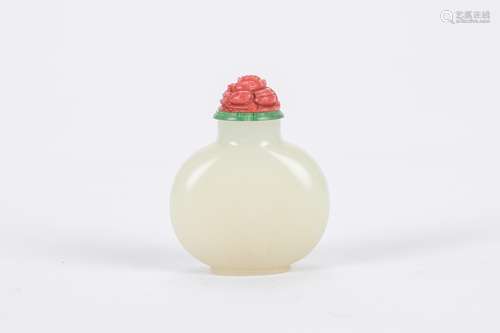 Chinese white jade snuff bottle.